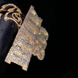 Pendentif personnalisé en or rose 14 carats avec moissanite véritable taille ronde 3,80 carats – Pendentifs et breloques raffinés pour les fêtes - Product Image 4