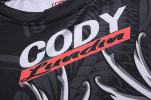 ชุดรัชการ์ด MMA แบบสั่งทำพิเศษ พิมพ์ลายแบบ Sublimation เต็มตัว สำหรับ BJJ ศิลปะการต่อสู้ ออกแบบเฉพาะบุคคล สำหรับการฝึกซ้อมและการแข่งขัน - Product Image 6
