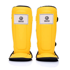 Protector de Espinilla de Boxeo de Cuero Ligero para Entrenamiento, Protección Profesional, Diseño Transpirable, Opciones Personalizables, Hecho en Pakistán - Product Image 1