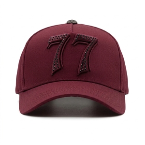 Casquette de baseball noire à 6 panneaux avec logo 77 en strass brodé sur le devant, ajustable, unisexe, style streetwear - Product Image 2