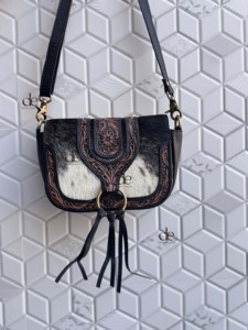 Véritable fourrure de vachette usiné à la main en cuir sac à bandoulière sculpture bohème sacs nouveau concepteur vente chaude sacs pour les femmes - Product Image 4
