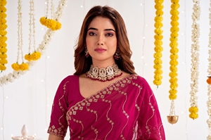 Sari en soie rose AARA Fashion avec broderie dorée, tenue de mariage indienne traditionnelle pour femmes, protection solaire toutes saisons - Product Image 6