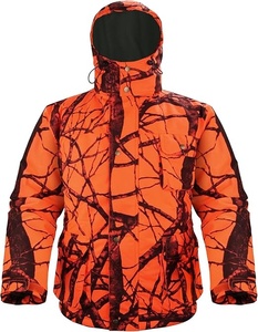 Chaqueta de caza de invierno duradera y aislada para condiciones climáticas extremas de frío. - Product Image 1