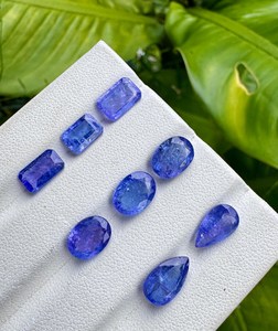 Lot de 8 pierres précieuses naturelles bleues ovales taille poire 17 carats, provenant du Rajasthan, évaluées par un tiers, ZUBEDA GEMS, vente en gros - Product Image 5