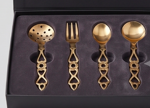 Vintage <b>Gold</b> Plated Flatware Set Of 4 With Heart Handle Design Rust Resistant Metal <b>Utensils</b> For <b>Kitchen</b> Tabletop Use - Product Image 6