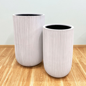 Jardinière Moderne Classique Écologique en Polystone avec Trou de Drainage pour Décoration de Jardin Domestique, Faite à la Main au Vietnam, Emballage Privé - Product Image 2