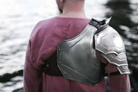 Authentiques Épaulettes et Plastron de Chevalier Médiéval en Acier, Faits Main, pour Cosplay, Costume d'Halloween et Reconstitutions Historiques, Émail Dur