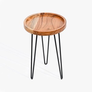 Pot de fleurs en bois rustique avec incrustation de nacre et pieds en fer pour la décoration de maisons et de patios de luxe - Product Image 1