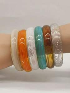 Bracelet manchette large en acrylique géométrique irrégulier et résine épaisse, bijou de main pour femme, accessoires de tous les jours - Product Image 2