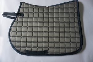 Almohadillas de Silla de Montar Personalizadas con Logotipo para Doma Clásica y Carreras, Estilo Salto Ecuestre, Forro de Polialgodón, Almohadilla de Algodón - Product Image 2