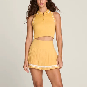 Robe de tennis sans manches à col montant couleur moutarde pour femme, ajustée, respirante, couleur unie, vêtement de sport d'été - Product Image 1