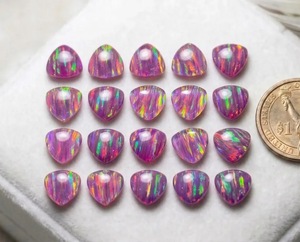 Opale rose taille trillion, doublet de laboratoire, cabochon, multicolore, feu arc-en-ciel opalescent, tailles calibrées pour la fabrication de bijoux - Product Image 2