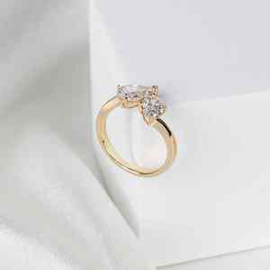 Anillo de Diamante Cultivado en Laboratorio, Oro Amarillo de 14K, Anillo de Diamantes en Forma de Pera y Ovalados, Anillo Toi Et Moi, Anillo de Compromiso, Estilo Bypass, Anillo de Dos Piedras - Product Image 3