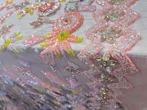 Tela de Encaje con Cuentas Hechas a Mano de Lujo para Vestidos de Noche o de Novia, Disponible a Buen Precio, Suministro al por Mayor Directo de Fábrica - Product Image 3