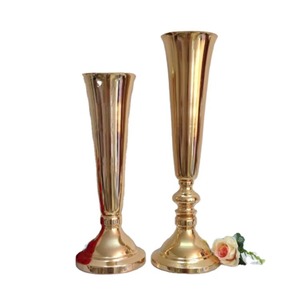 Jarrón decorativo moderno de latón con acabado dorado, flores decorativas, juego de jarrones metálicos para mesa, jarrón para decoración de interiores del hogar - Product Image 1