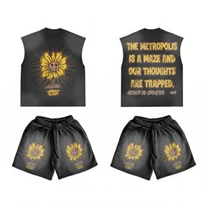Conjunto de camiseta sin mangas y pantalones cortos de algodón GSM premium con estampado de diamantes de imitación y logotipo personalizado para hombre - Product Image 4