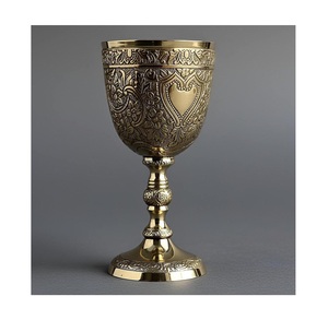 Copa de Vino Grabada a Mano en Latón, Cáliz Decorativo Dorado para Beber, para Decoración de Mesa en Bodas y Fiestas - Product Image 6