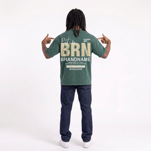 เสื้อยืดแขนสั้นสีเขียวเข้มสำหรับผู้ชาย คอกลม ทรงปกติ สไตล์ลำลอง พิมพ์ลายตัวอักษร ผ้าเจอร์ซีย์คอตตอน สตรีทแวร์ สไตล์วินเทจ ทรงบ็อกซี่ - Product Image 4