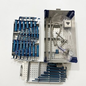 SHAHZIK INTERNATIONAL Ensemble d'instruments chirurgicaux orthopédiques pour la colonne vertébrale, manuels et réutilisables - Product Image 1