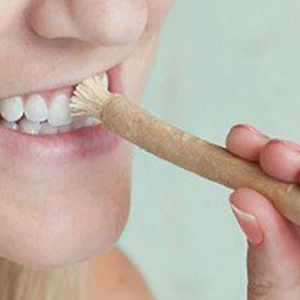 Palillo de Miswak 100% Natural a Base de Hierbas para Limpieza Dental, Aliento Fresco, Cuidado Bucal e Higiene Oral - Product Image 3