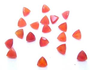 Carnelian naturel à facettes, taille trilobée, pierre précieuse en vrac, prix de gros, pierres précieuses hautement polies, fabricant vérifié - Product Image 1
