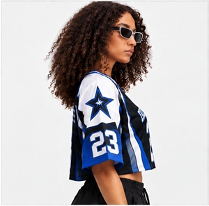 Index Apparel Camiseta de fútbol negra y azul para mujer, cuello en V, manga corta, malla transpirable, ropa deportiva de equipo 23 - Product Image 4