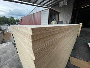 Planches de bois de hêtre rustiques séchées au four pour usage en entrepôt, matériau de construction de qualité industrielle, empilables, 100 % écologiques - Product Image 2