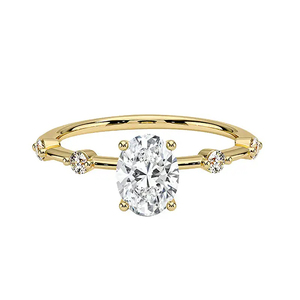 Bague solitaire chic en diamant de laboratoire taille ovale, sertie clos, design moderne et minimaliste, protection intégrée - Product Image 1