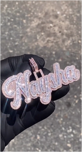 Collier Pendentif Personnalisé en Moissanite, Lettre en Moissanite VVS avec Chaîne Entièrement Sertie de Moissanites - Product Image 5