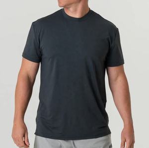 T-shirt gris foncé pour homme en coton à manches courtes, col rond, coupe classique, vêtements de sport décontractés, t-shirt uni - Product Image 1