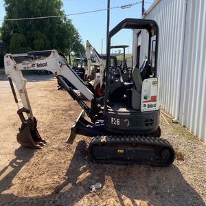 Mini-excavatrice compacte Bobcat E26 conçue pour l'excavation, la démolition et la préparation du terrain, avec confort pour l'opérateur - Product Image 1