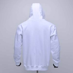 Sudadera con Capucha de Alta Calidad con Logotipo Personalizado, Fabricada en Negro con Impresión DTF Frontal y Mangas Largas para Hombre - Product Image 5