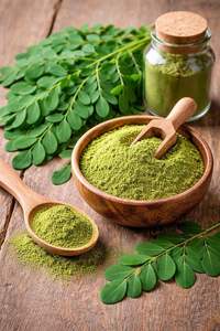 Poudre de feuilles de Moringa naturelle pour la production d'aliments à base de plantes, poudre de feuilles vertes de qualité supérieure pour les marchés de gros et de détail - Product Image 4