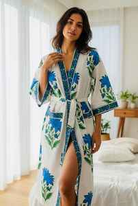 Robe Kimono en Coton Imprimé à la Main Motif Floral Bleu, Tenue de Mariée Prête à Porter pour Femme - Product Image 3