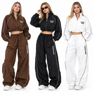 Conjunto Deportivo de Chaqueta Corta y Pantalones Holgados para Mujer, Chaqueta Corta de Nailon Ligera con Cierre Completo y Mangas Largas - Product Image 1