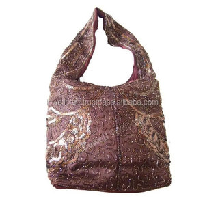 Sac Hobo Indien Vintage Brodé Couleur Unie pour Femme, Sac à Bandoulière de Luxe Perlé Fait Main par un Designer - Product Image 5