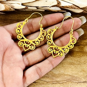Nuevos Pendientes de Aro Boho de Filigrana de Moda, Pendientes de Aro Tribales de Latón para Mujer, Pendientes de Aro con Espiral Chapados en Oro de 18k, Venta al por Mayor OEM ODM - Product Image 4