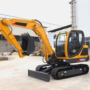 Mini-excavatrice compacte d'occasion de 3000 kg, jaune, avec lame de bouteur avant et chenilles en caoutchouc pour un nivellement résidentiel précis - Product Image 3
