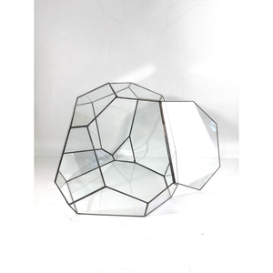 Terrario de Vidrio con Marco de Latón para Plantas Aéreas, Terrario Geométrico Piramidal de Vidrio Teñido al por Mayor, Decoración para el Hogar - Product Image 6