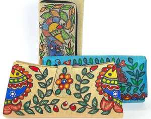 Elegante Bolso Clutch Rectangular de Algodón con Bordado de Hojas Doradas, Cierre Magnético, Origen Jharkhand, Modelo 1 de Ojistha Industries - Product Image 2