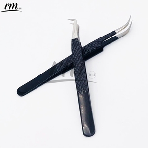 Pince à épiler professionnelle RMI en acier inoxydable anti-magnétique avec poignée confortable, pointe en fibre à angle de 75 degrés, pince à épiler bleue pour cils - Product Image 4