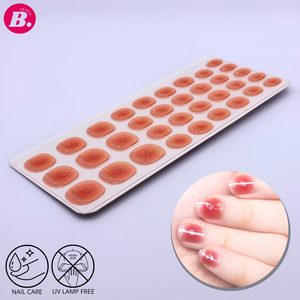 Venta al por mayor de pegatinas de gel de queratina coreana ecológicas para uñas, las mejores de SEOUL BEAUTY, con punta francesa, sin lámpara UV y sin toxinas. - Product Image 6