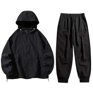 Ensemble de survêtement uni pour homme, personnalisable avec logo, marque privée, été, 2 pièces, short et haut. - Product Image 6