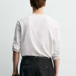 เสื้อยืดแขนยาวทรงหลวมมีกระเป๋าสำหรับผู้ชาย |   เสื้อยืดคอกลมผ้าฝ้าย 100% สไตล์ลำลอง โลโก้ด้านหน้า |   เสื้อเจอร์ซีย์เปล่าแบบกำหนดเองขายส่ง OEM/ODM - Product Image 6