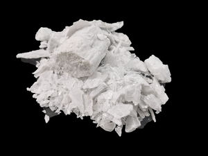 Fournisseur fiable de flocons de chlorure de magnésium sous forme de flocons pour applications industrielles avec une teneur en minéraux de haute pureté - Product Image 6