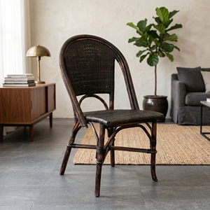 Nouvelle Chaise de Salle à Manger Lagras Moderne et Minimaliste, en Rotin Synthétique Tressé Artisanal, Style Bistro Français, pour Intérieur et Extérieur, Décoration d'Intérieur Premium - Product Image 4