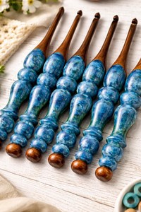 Attractive High-quality Durable Eco-Friendly Belladec Resin <b>Crochet</b> <b>Hooks</b> Handmade Luxury Colorful Blue Customized Shape Hand - Product Image 6