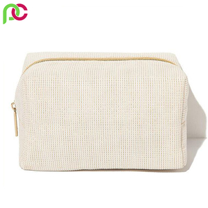 Pochette de voyage personnalisée en coton écologique matelassée avec fermeture éclair, imprimé océan, joli motif pour cosmétiques - Product Image 5