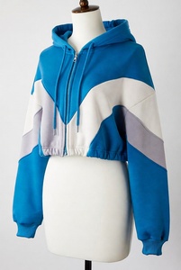 Ropa de Mujer con Logotipo Personalizado, Sudadera Corta de Algodón con Capucha para Mujer, Estilo Urbano - Product Image 3
