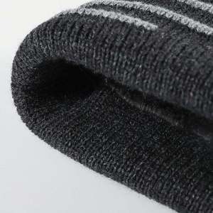 Gorro de Invierno Estilo Coreano para Hombre y Jóvenes, Gorro de Punto Grueso y Cálido con Orejeras de Acrílico para Ciclismo al Aire Libre en Clima Frío - Product Image 2